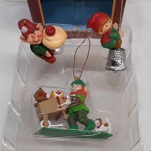 Lot/Set of 3 Grandeur Noel Christmas Ornaments.